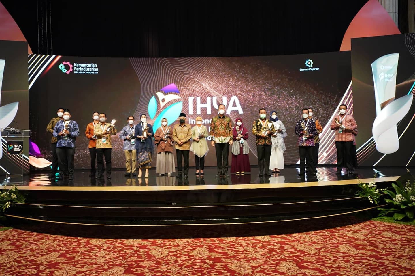 Pemprov Sulsel Dapat Penghargaan Best Halal Support dari Kementerian Perindustrian